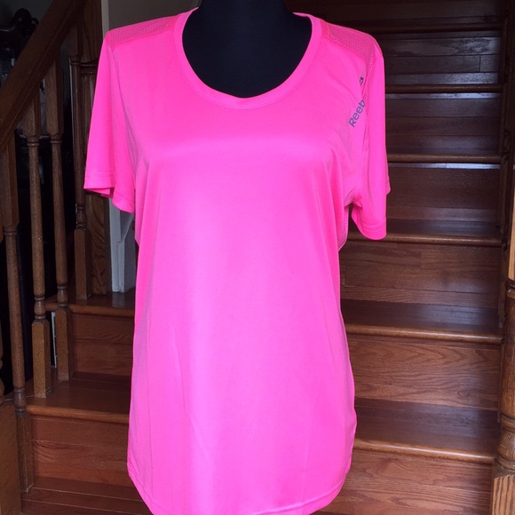NWOT REEBOK ATHLETIC TOP - Picture 1 of 5